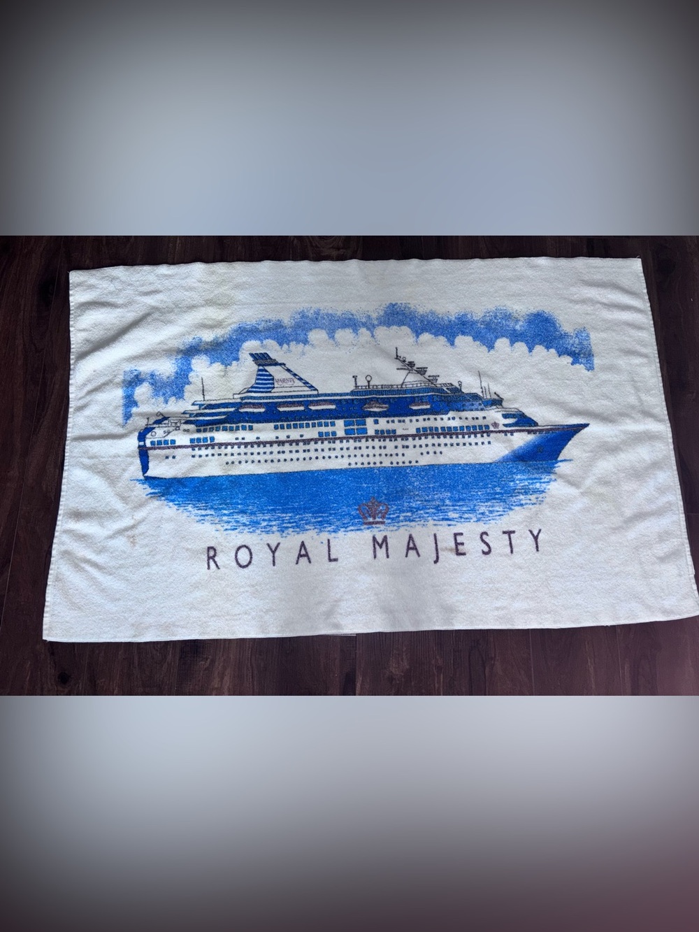 1992 Royal Caribbean Royal Majesty Souvenir Beach Towel 55” X 33”